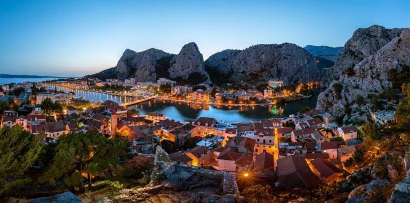 Mini Stone House Villa Omiš Exteriör bild